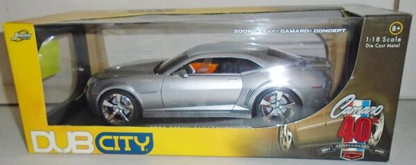 2006 Chevy Camaro Concept (Camaro 40th Anniversary 1967-2007 1:18 scale Silver) "Rare-Vintage" (2006)