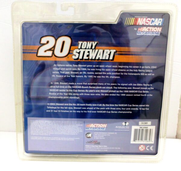 2004 McFarlane Nascar - Tony Stewart #20 (3)