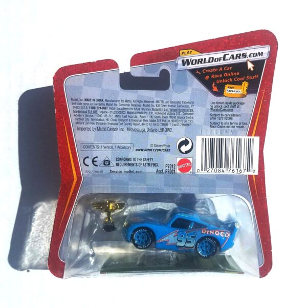 World of Cars Dinoco Lightning McQueen Chase-1