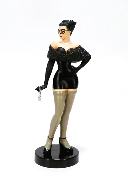 Catwoman & 1959 Cadillac-d