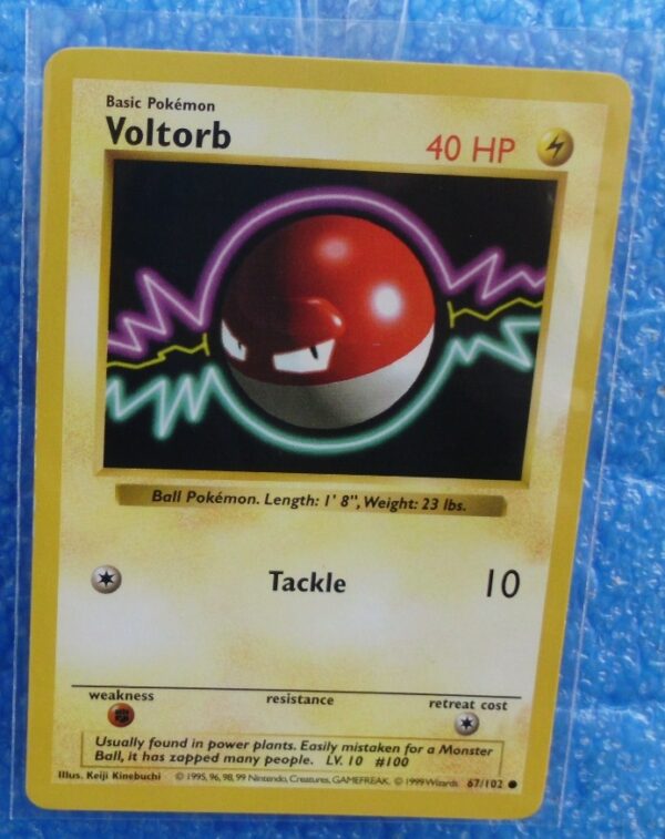 67-102 Voltorb (Shadowless Unlimited Base Set Edition)1999 (1)