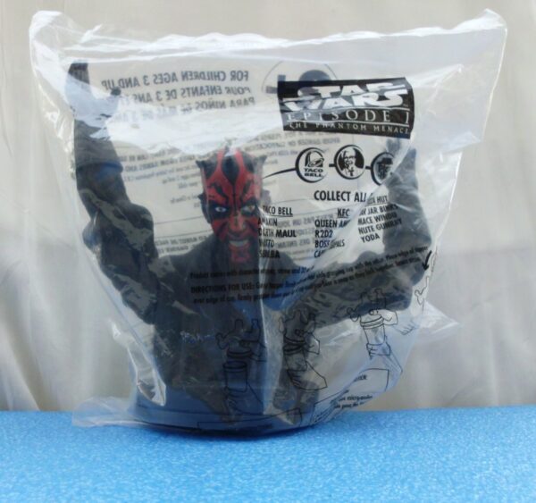 Star Wars EP-1 Darth Maul (32 oz Character Cup Topper with Straw) (1)