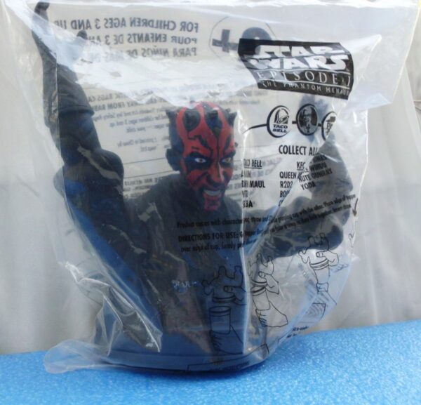 Star Wars EP-1 Darth Maul (32 oz Character Cup Topper with Straw) (2)