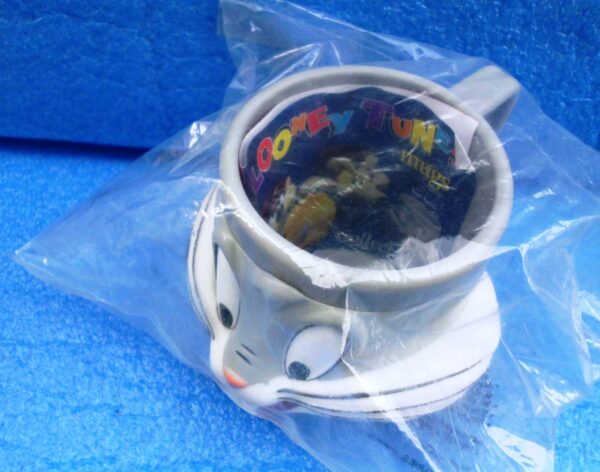 Warner Brothers (Bugs Bunny) Looney Tunes Plastic Figural Mug 1994 Collection (3)