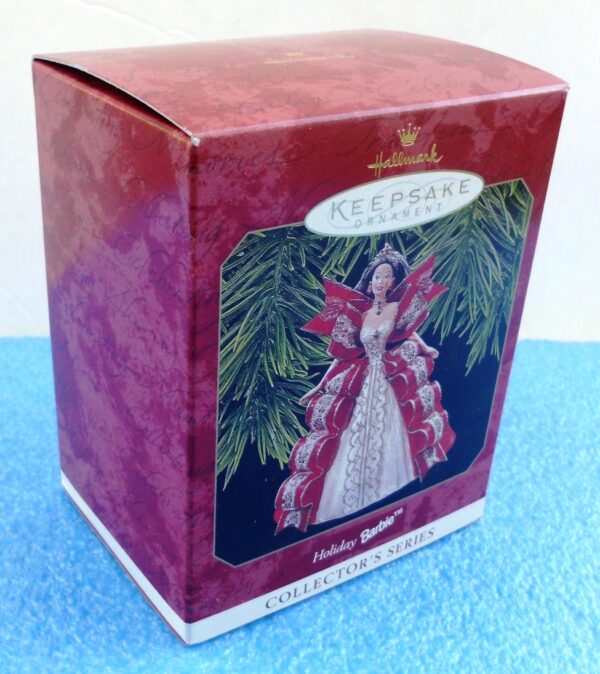 Holiday Day Barbie “5th In The Holiday Barbie-Keepsake-1997) (2)