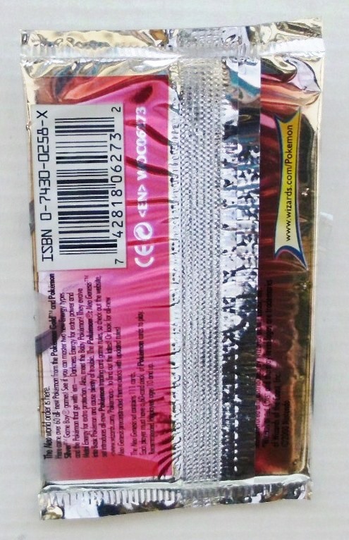 Pokemon (Feraligatr) 2000 Booster Pack Neo Genesis Unlimited Base (4)