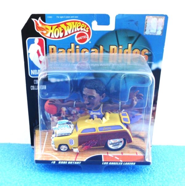 Kobe Bryant (Hot Wheels Radical Rides Lakers) (1)
