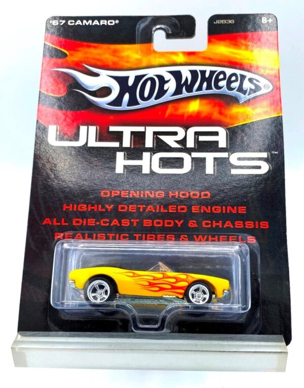 '67 Camaro (5-Spoke-Yellow with Flames) Ultra Hots Series (2)