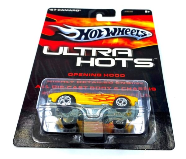 '67 Camaro (5-Spoke-Yellow with Flames) Ultra Hots Series (8)