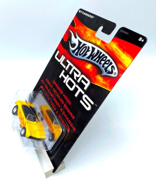 '67 Camaro (Mag Rims-Yellow with Flames) Ultra Hots Series (5)