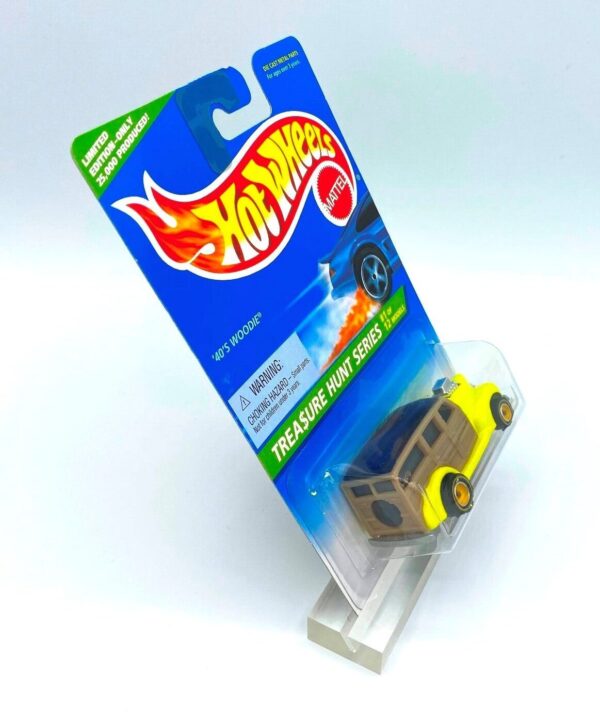 Hotwheels (Treasure Hunt Limited Edition 40's Woodie Super) (5) Hotwheels (Treasure Hunt Limited Edition 40's Woodie Super) (5)