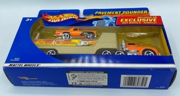 Hotwheels (Treasure Hunt Pavement Pounder & 57 T-Bird) 2 Pk (14)