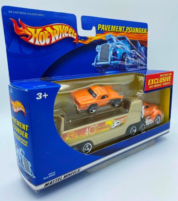 Hotwheels (Treasure Hunt Pavement Pounder & 57 T-Bird) 2 Pk (19)