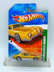 Hotwheels (Treasure Hunt Studebaker Avanti) (1)