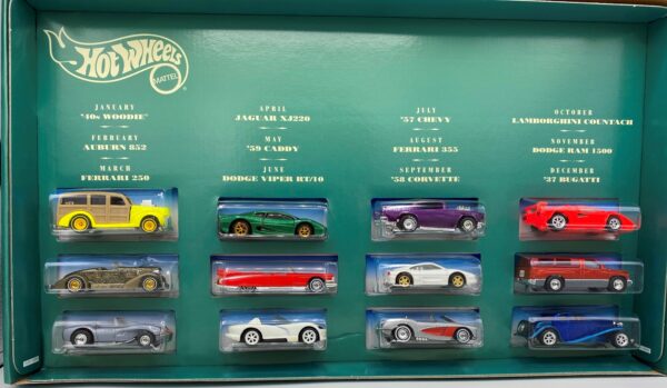 Vintage (1996 Treasure Hunts) Box Set JC Penney (8)