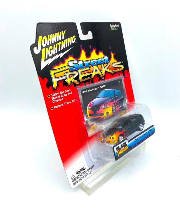Vintage '04 Pontiac GTO Black-Flames (5)
