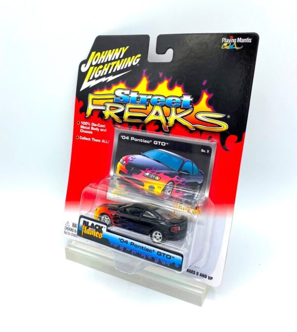 Vintage '04 Pontiac GTO Black-Flames (6)