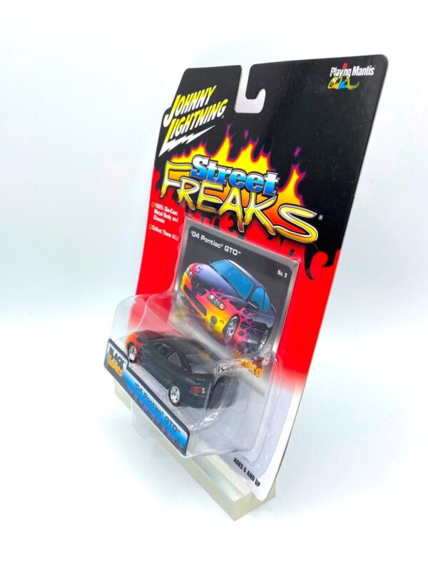 Vintage '04 Pontiac GTO Black-Flames (7)