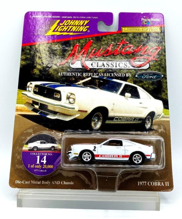Vintage 1977 Cobra II White (2) Vintage 1977 Cobra II White (2)