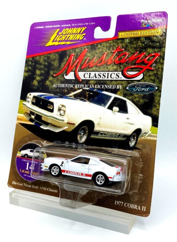 Vintage 1977 Cobra II White (7) Vintage 1977 Cobra II White (7)