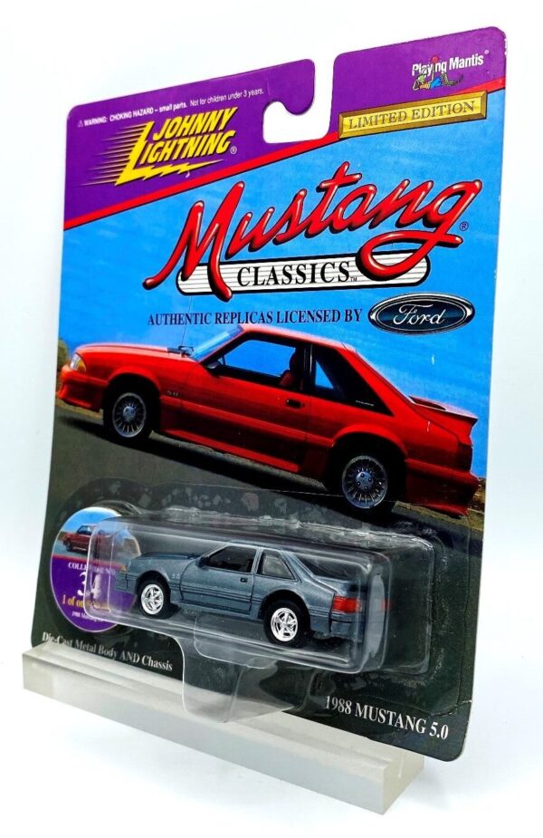 Vintage 1988 Mustang 5.0 Gray (7) Vintage 1988 Mustang 5.0 Gray (7)