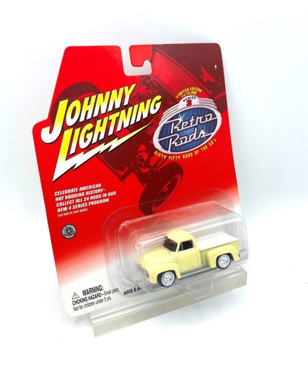 Vintage Wildkat Pickup Truck (4) Vintage Wildkat Pickup Truck (4)