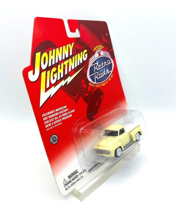 Vintage Wildkat Pickup Truck (5) Vintage Wildkat Pickup Truck (5)