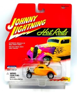 Vintage 1934 Coupe (1)