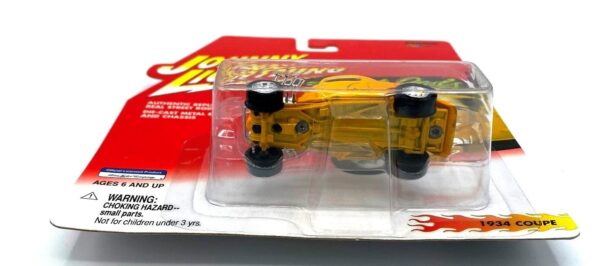 Vintage 1934 Coupe (9) Vintage 1934 Coupe (9)