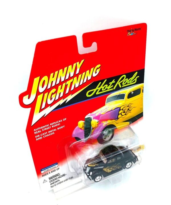 Vintage 1937 Coupe (4) Vintage 1937 Coupe (4)