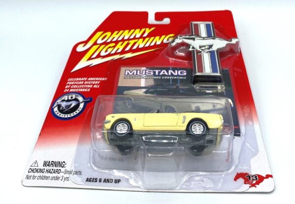 Vintage 1965 Ford Mustang Convertible 40th (10) Vintage 1965 Ford Mustang Convertible 40th (10)