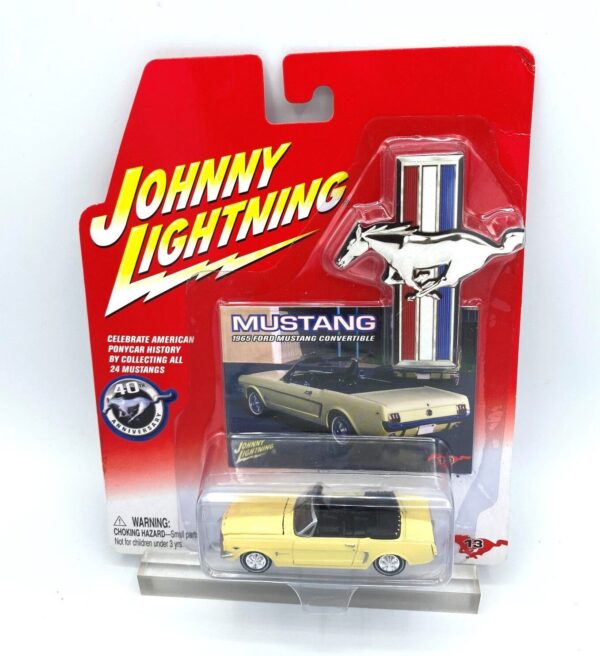 Vintage 1965 Ford Mustang Convertible 40th (3) Vintage 1965 Ford Mustang Convertible 40th (3)