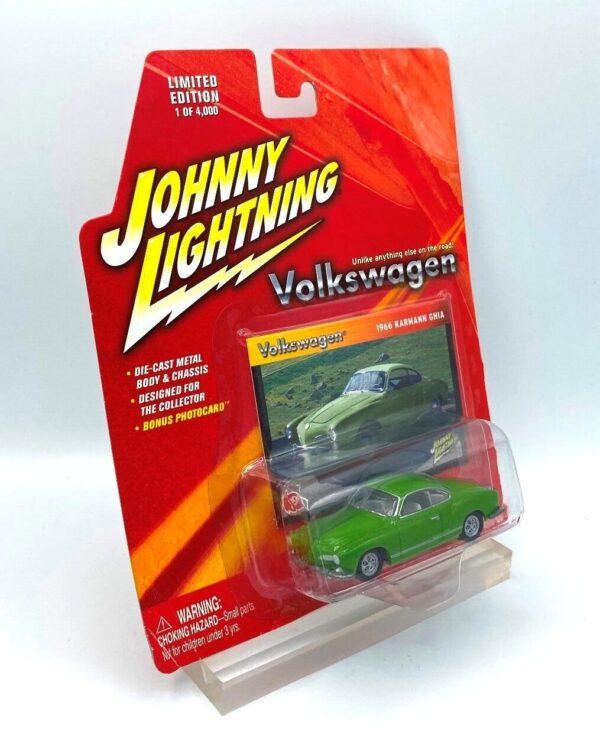 Vintage 1966 Karmann Ghia RR4000 (7) Vintage 1966 Karmann Ghia RR4000 (7)