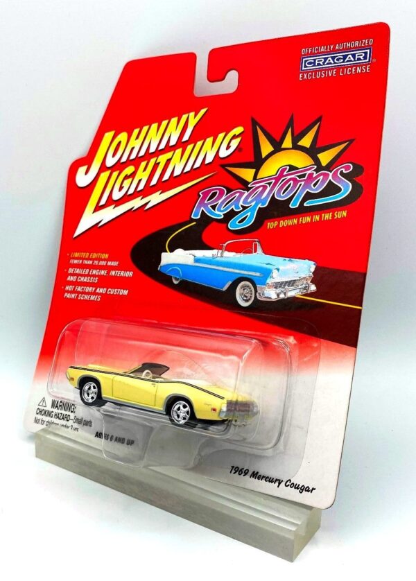 Vintage 1969 Mercury Cougar Yellow (7)