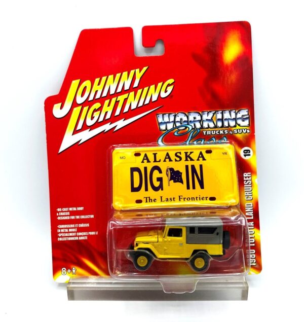 Vintage 1980 Toyota Land Cruiser-Yellow (2) Vintage 1980 Toyota Land Cruiser-Yellow (2)