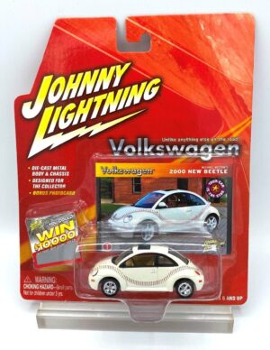 Vintage 2000 New Beetle White (1) Vintage 2000 New Beetle White (1)