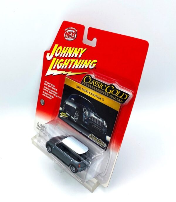 Vintage 2002 Mini Cooper S (10) Vintage 2002 Mini Cooper S (10)