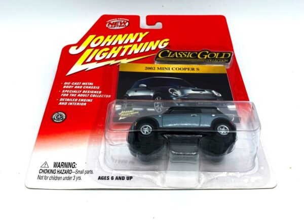 Vintage 2002 Mini Cooper S (11) Vintage 2002 Mini Cooper S (11)