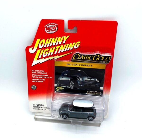 Vintage 2002 Mini Cooper S (4) Vintage 2002 Mini Cooper S (4)