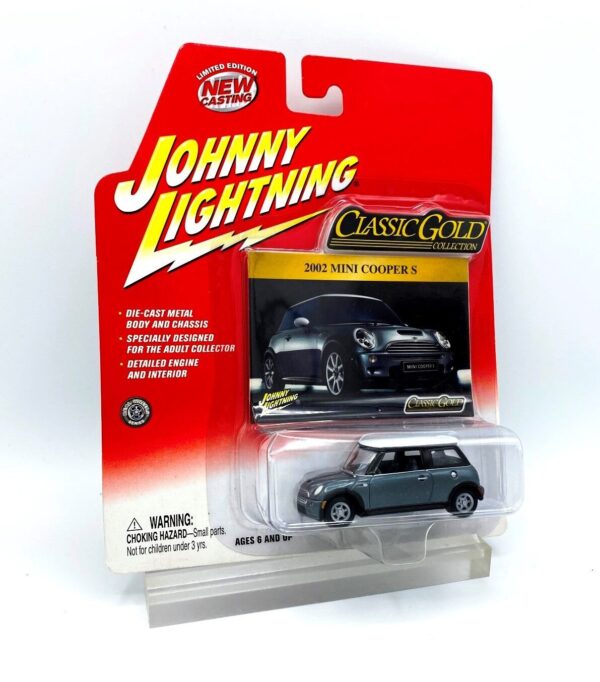 Vintage 2002 Mini Cooper S (5) Vintage 2002 Mini Cooper S (5)