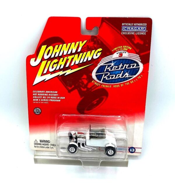 Vintage '27 Ford T-Roadster White (2) Vintage '27 Ford T-Roadster White (2)