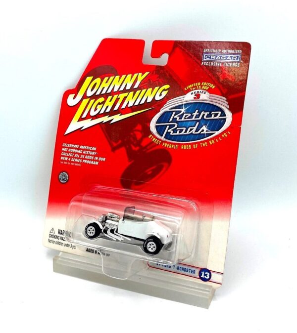 Vintage '27 Ford T-Roadster White (6) Vintage '27 Ford T-Roadster White (6)