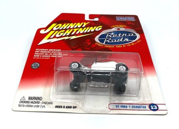 Vintage '27 Ford T-Roadster White (9) Vintage '27 Ford T-Roadster White (9)