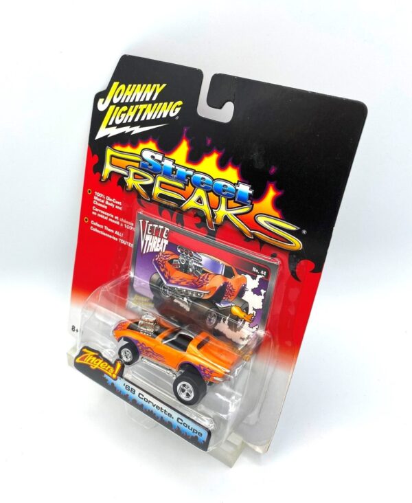 Vintage '68 Corvette Coupe Zingers (8) Vintage '68 Corvette Coupe Zingers (8)