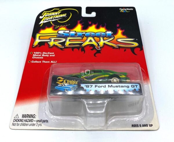 Vintage '87 Ford Mustang GT Scrapin! (10)