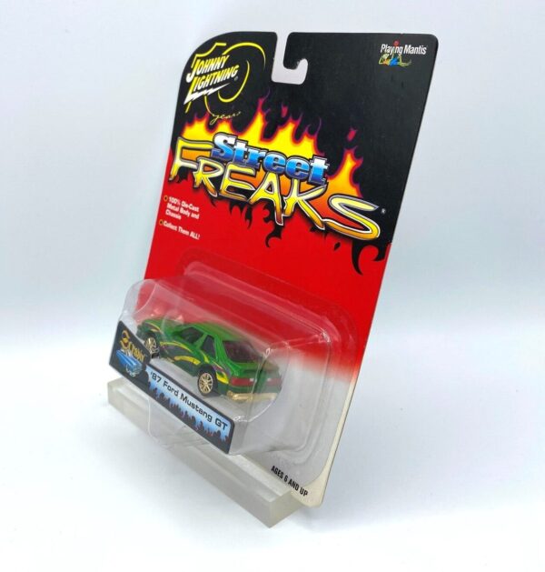 Vintage '87 Ford Mustang GT Scrapin! (8)