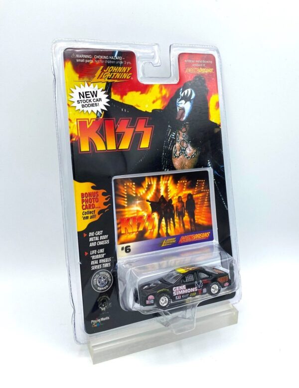 Vintage Gene Simmons (4)