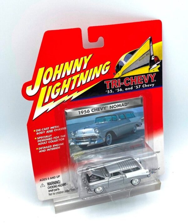 Vintage 1956 Chevy Nomad Silver (5)