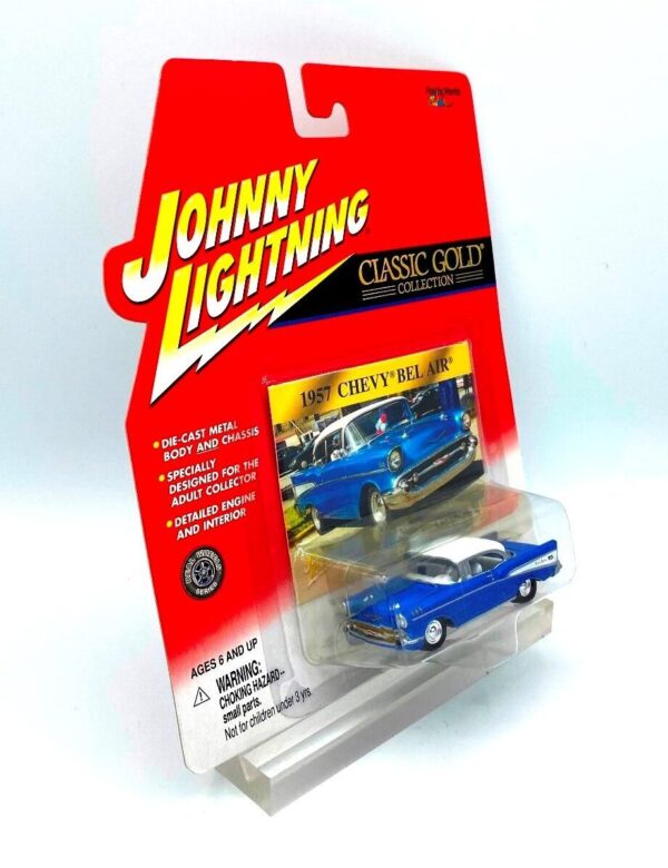 Vintage 1957 Chevy Bel Air Blue (6) Vintage 1957 Chevy Bel Air Blue (6)