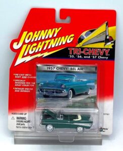 Vintage 1957 Chevy Bel Air Green (1)